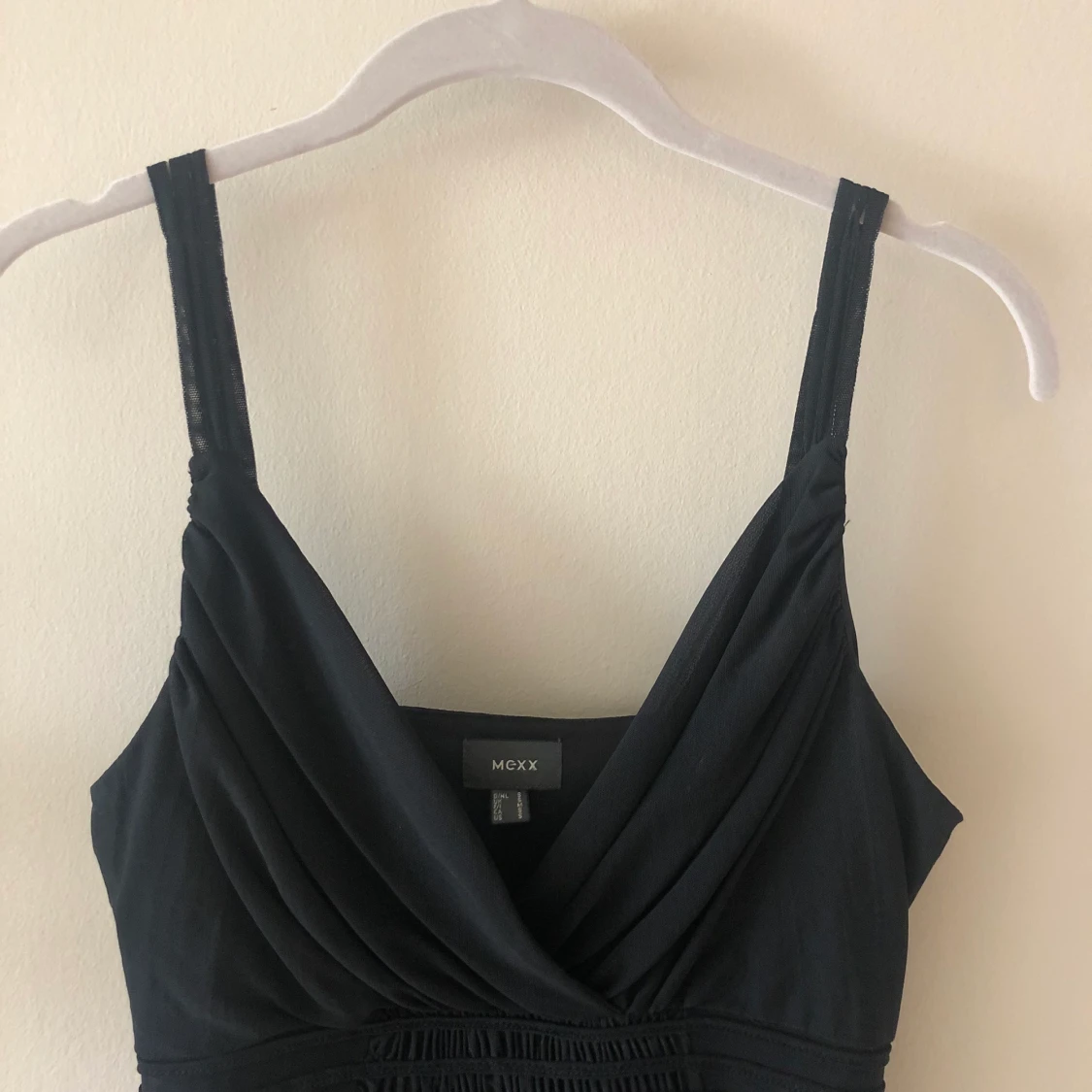 Svart midiklänning  - 90