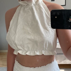 Linne top med öppen rygg - Söt linne top från shein aldrig använd💕💕