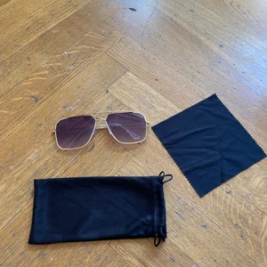 Solglasögon  - Aldrig använda 
