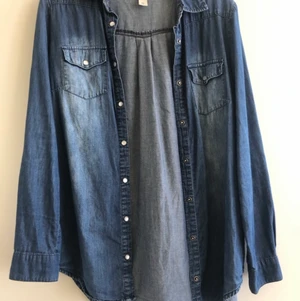 Blå jeansskjorta skjorta jeans - Jeansskjorta Stl S