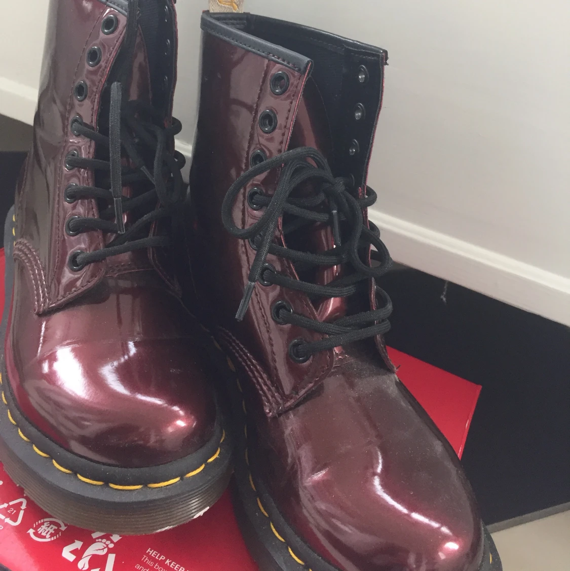 Helt oanvända veganska doc Martens!!!!  - 90