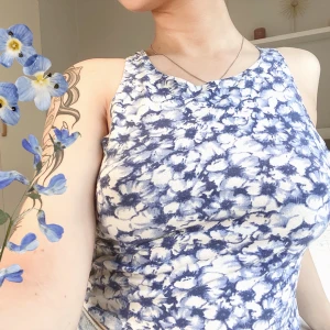 Linne - Blå, storlek XS från Bik bok! Knappt använd!