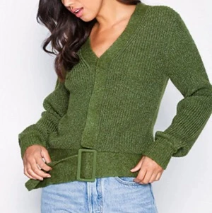 Kofta - Cozy cardigan for fall with darling belt detail! Size S, brand NLY Trend