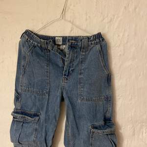 Cargo jeans från Urban Outfitters 