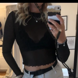 Mesh top - Svart meshtop som ny, endast använd en gång💙  Kan fraktas om köparen står för frakten