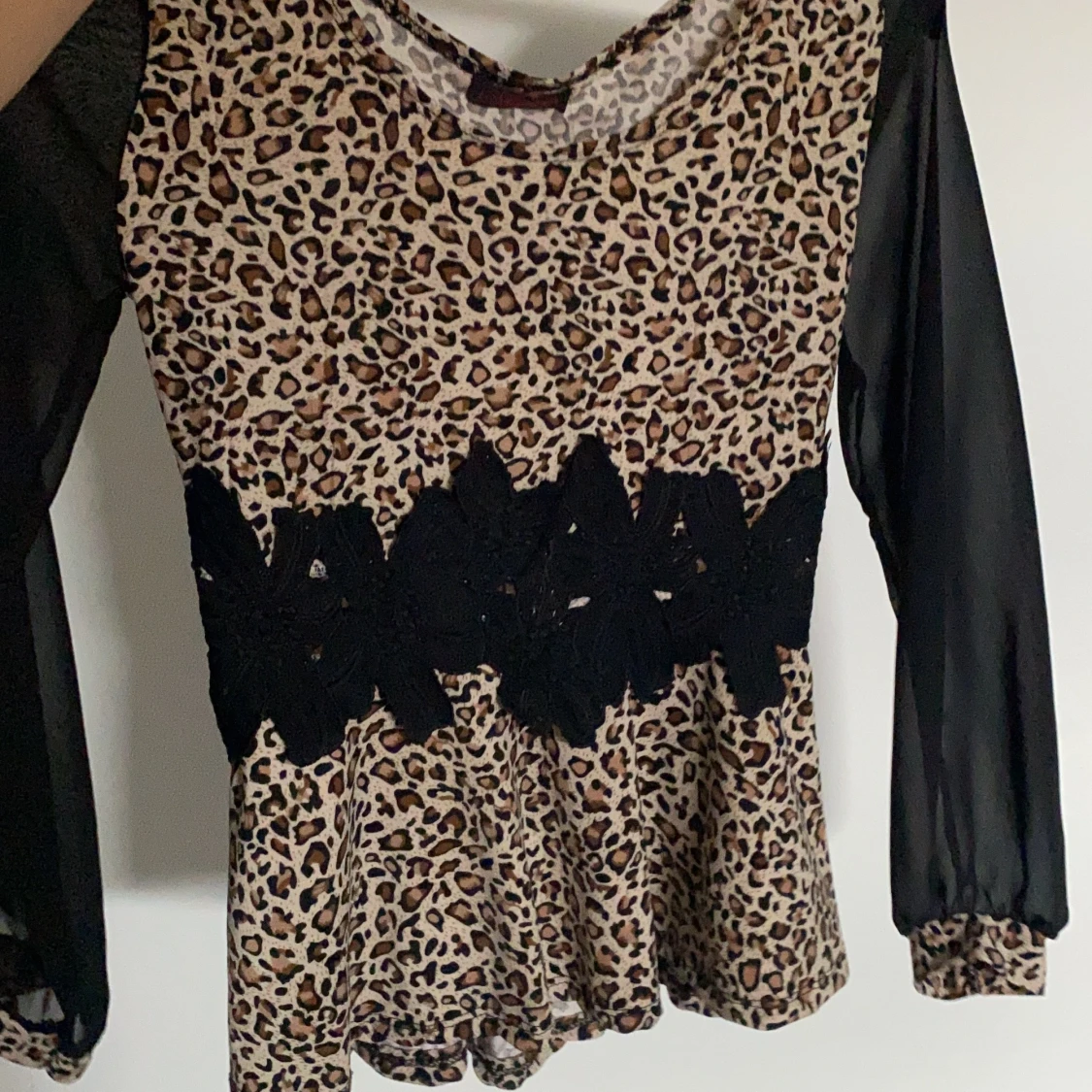 Leopard topp storlek S - 90