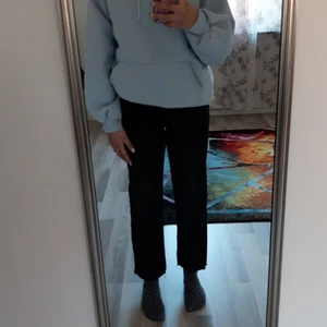 Jeans - Snygga wide/straight jeans 🌸