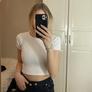 T shirt lager 157 - Vit tshirt från lager 157 i storlek 140 o passar som en XS. 