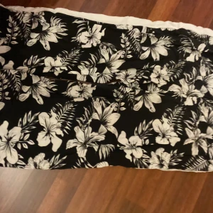 Bodyflirt bukser - Sorte løse bukser 