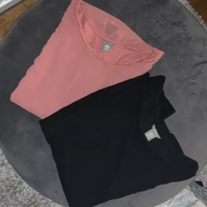 Lindex meshtoppar - 2 st meshtoppar från Lindex. En laxrosa en svart. Båda storlek 2XL. Säljes för 30kr styck!