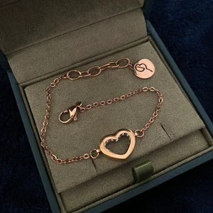 Armband  - Dom två första armbanden är från Edblad och det sista från snö of Sweden! Alla är i bra skick🥰 betalning sker via swish! Dom två första säljs för 139kr styck och det sista för 99kr!