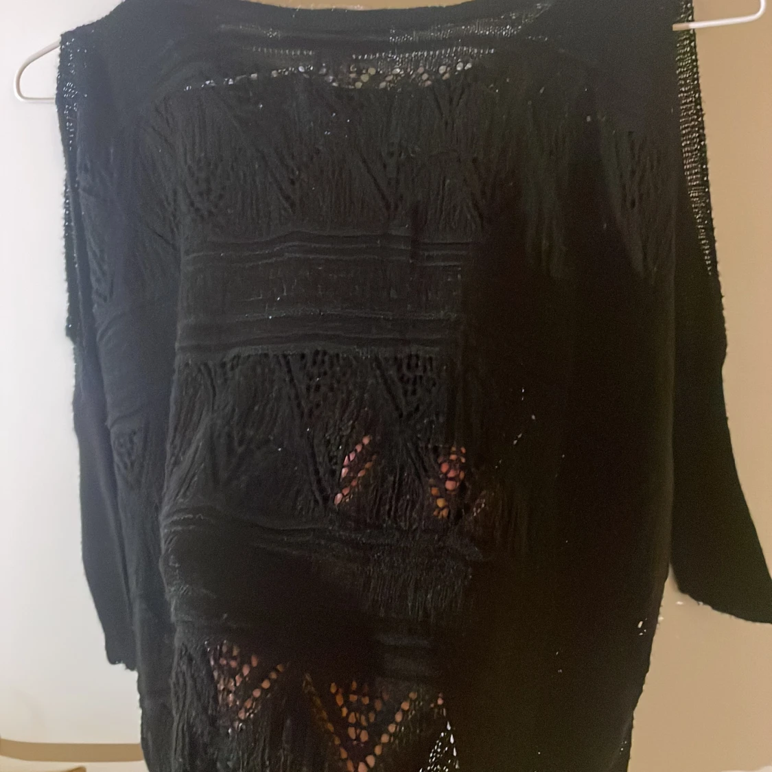 Stickad skön svart tröja  - 90