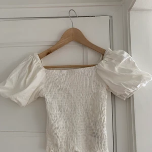 Topp från gina tricot - Strl S.