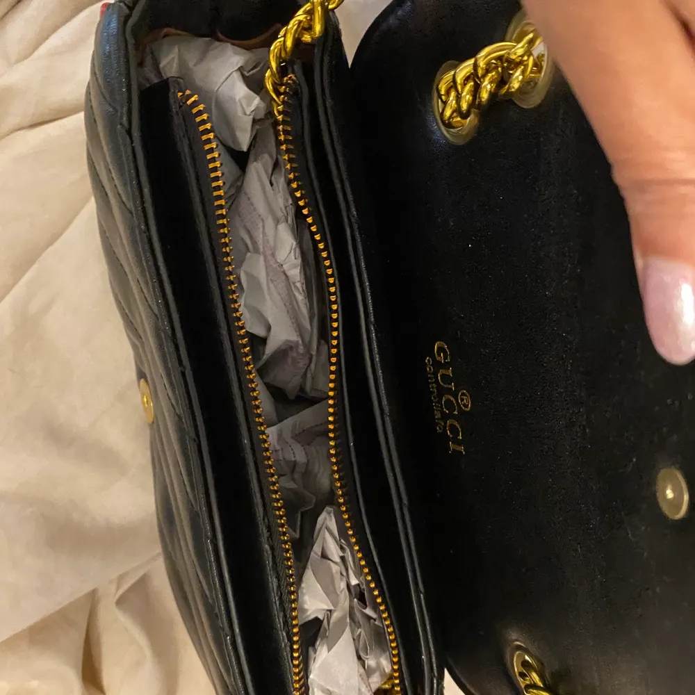 For sales: never used. Replica gucci bag. Väskor.