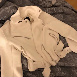 Jacka - Snygg sommar jacka 