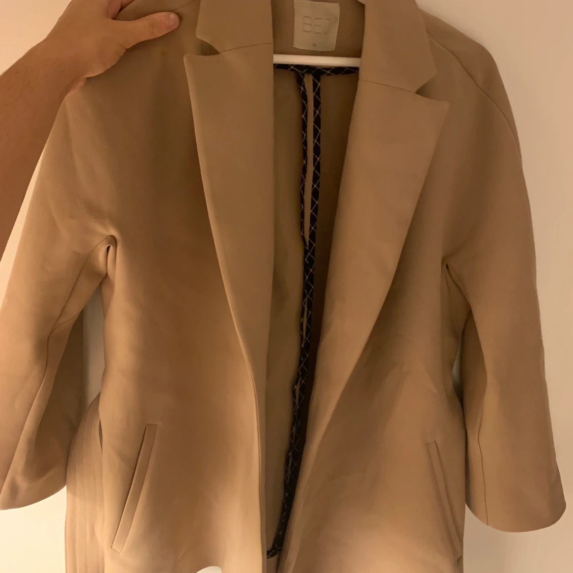 Beige jacka från märket Bej i storlek S - 90