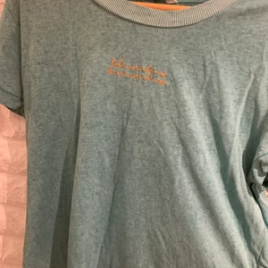 Säljer denna odd molly tröjan  - Skicket är mycket bra den är ganska ny och har inte kommit till så mycket användning 