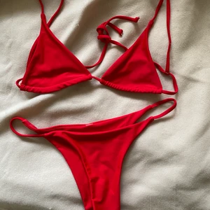 Bikini - Bikini som är perfekt att sola i. Storlek M men passar nog S bättre, GRATIS FRAKT ❣️❣️