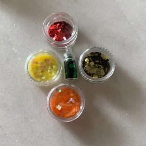 Glitter - 5 olika glitter aldrig använda❤️