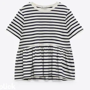 Randig tröja  - Zara t-shirt med volang. Slutsåld på hemsidan 