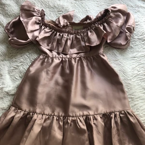 Klänning - Storlek M