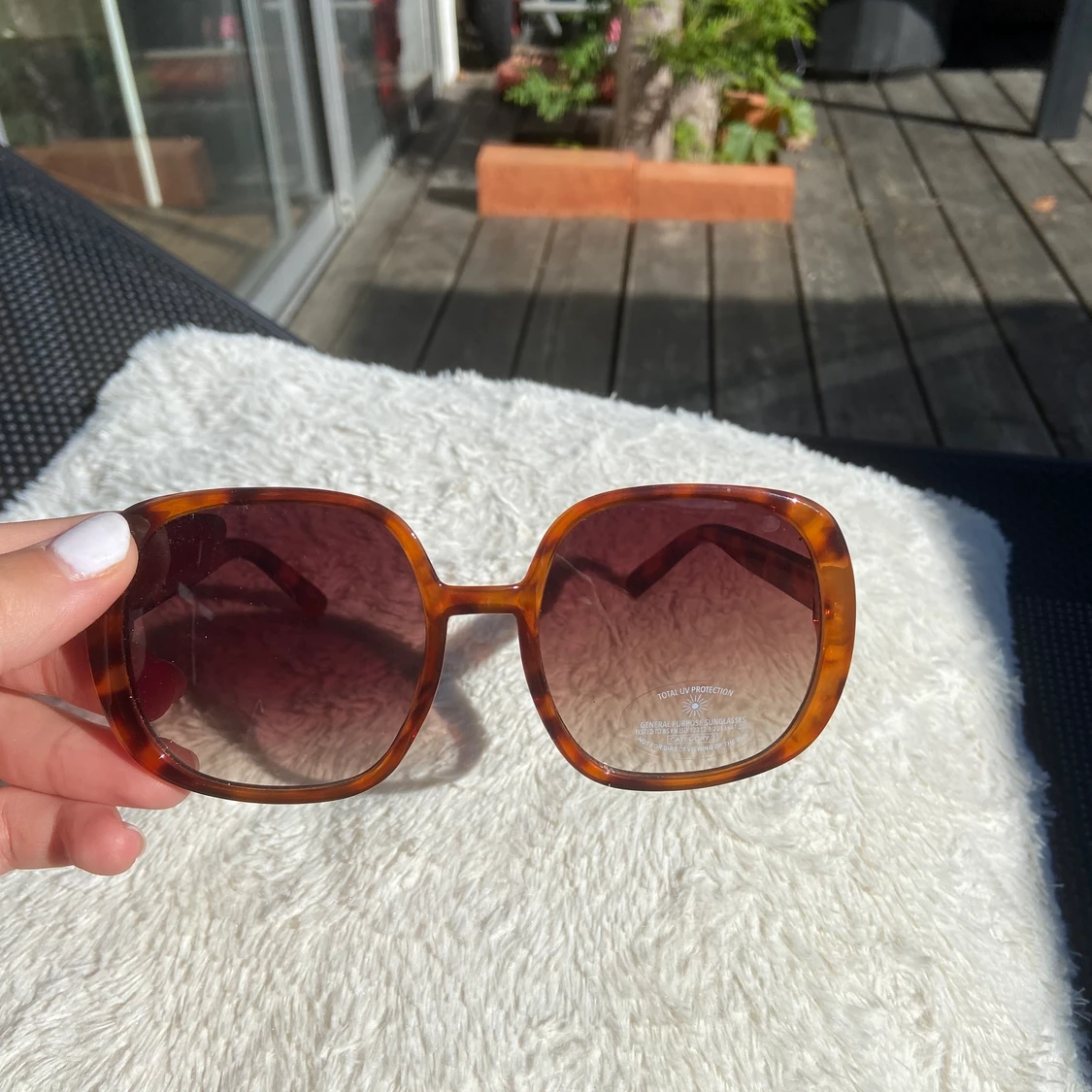 Mango solglasögon  - 90