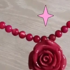 Underbar färgglad originalsten - Handgjorda både pärlor och blomma är äkta sten.