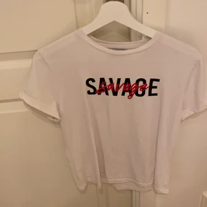 T-shirt, Storlek S  - T-shirt storlek S, Aldrig använt, från Madlady 