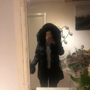 Fatima parka  - Fake päls, storlek M