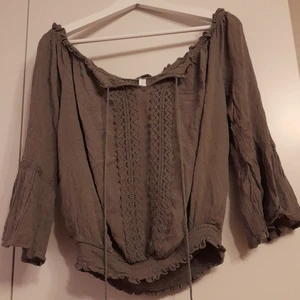 Tröja  - Storlek L.