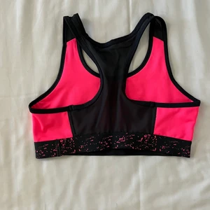 Sport BH - Sport BH från H&M oanvänd 