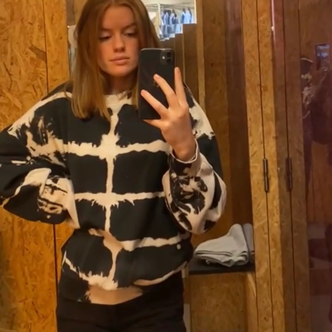 Weekday Sweatshirt - 91