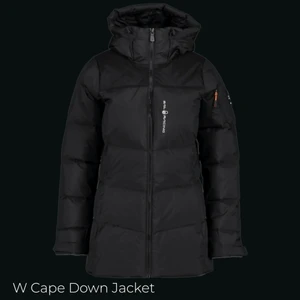 Sail racing w cape down jacket  - Gott skick. Pm för mer info och om bilder önskas. Köpte den föra året. Använd fåtal gånger. Nypris 2999kr 