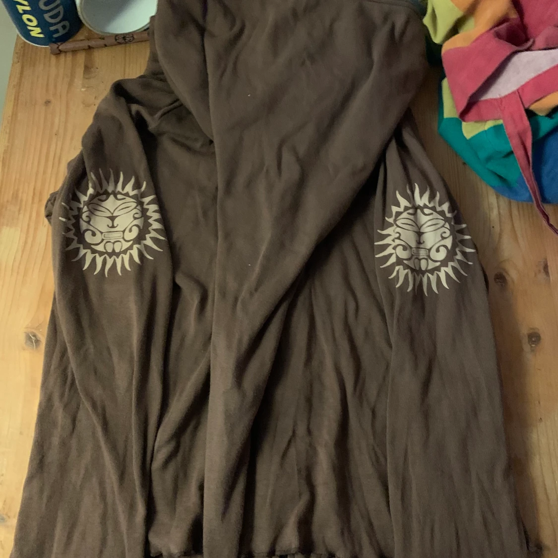 Brun hoodie med solar, storlek S - 90