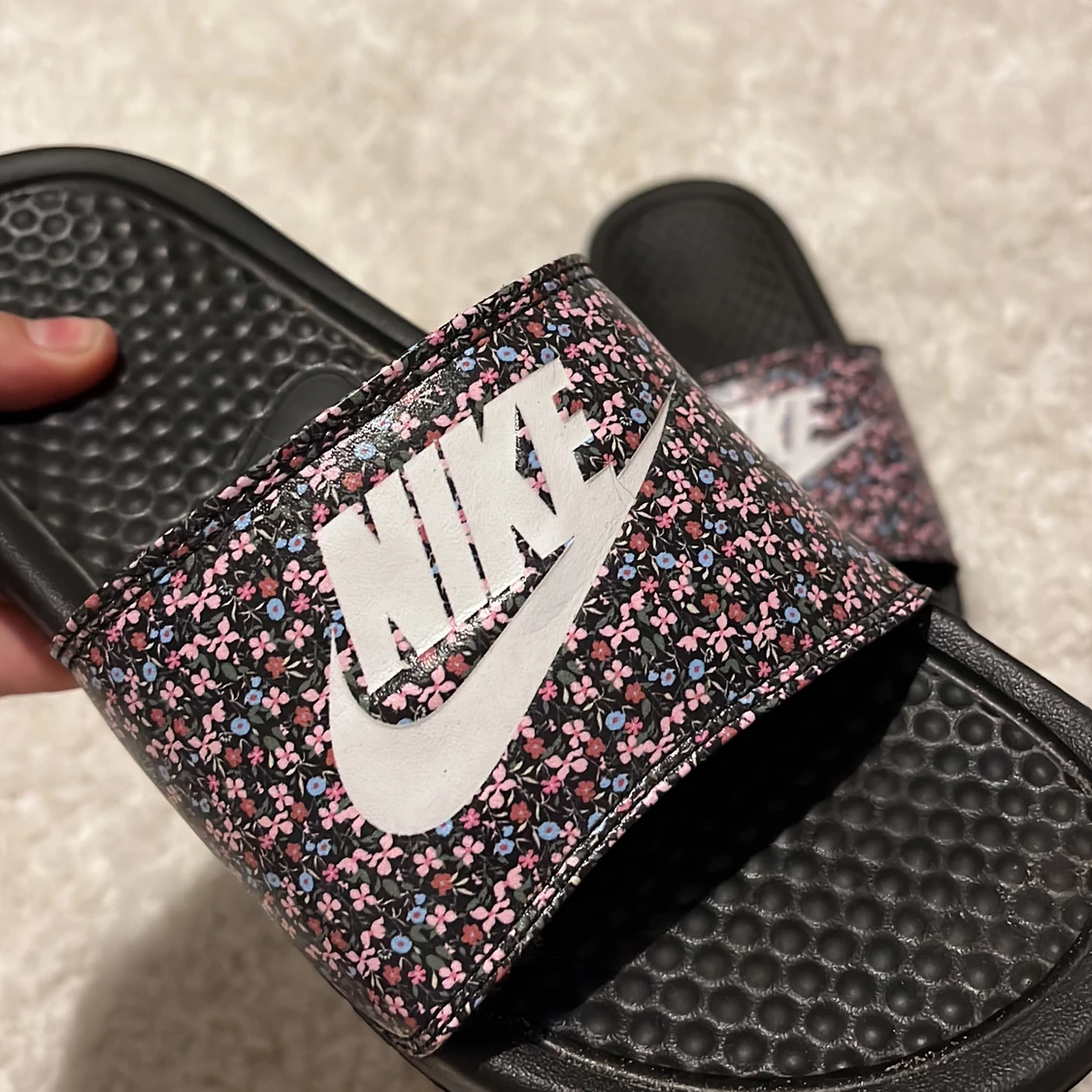 Nike blommiga slides Strl 38 - 90