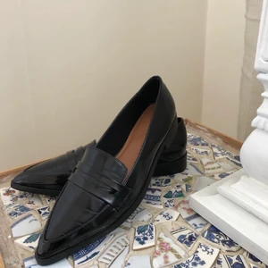 Loafers - Loafers ifrån Asos. Aldrig använda. Storlek 36 men skulle säga 37 då det är för stora för mig som har 36. Skitsnygga