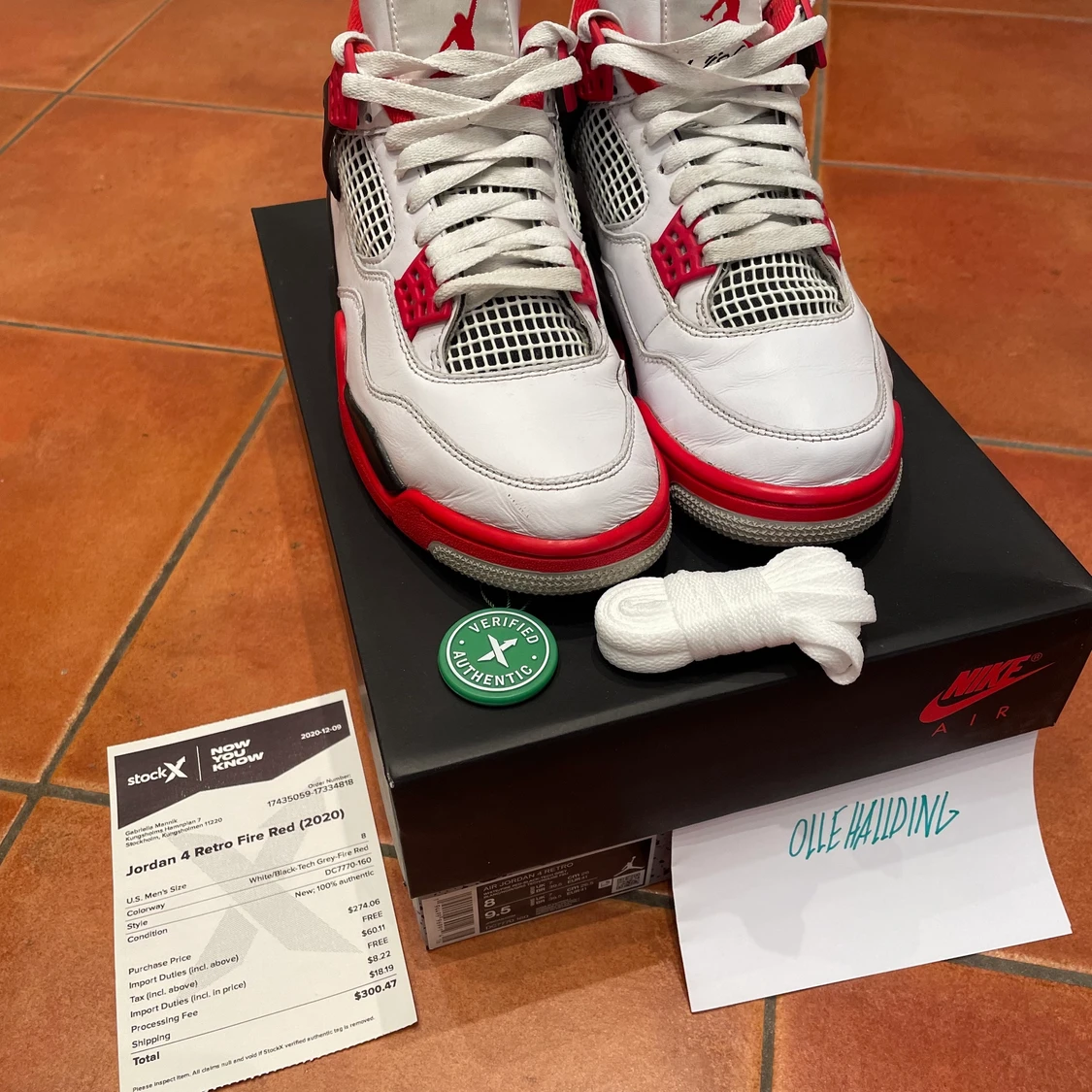 Jordan 4 Fire red