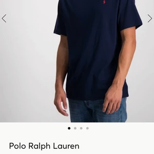 Ralph Lauren T-shirt  - Använd 1-2 ggr, nypris 400kr. Storlek 170 men passar M-L