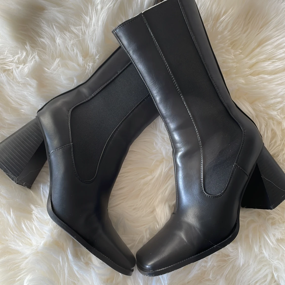 Svarta höga boots storlek 39 - 91