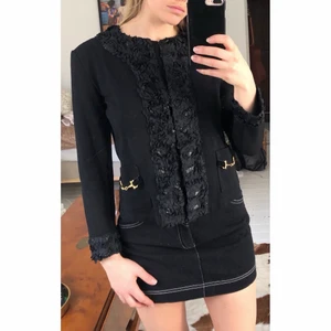 Ida Sjöstedt Kavaj  - Jätte fin kavaj från Ida Sjöstedt. Knappt använd. 