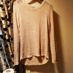 Rosa topp - Rosa topp. Oanvänd. Katt finns i hemmet. 