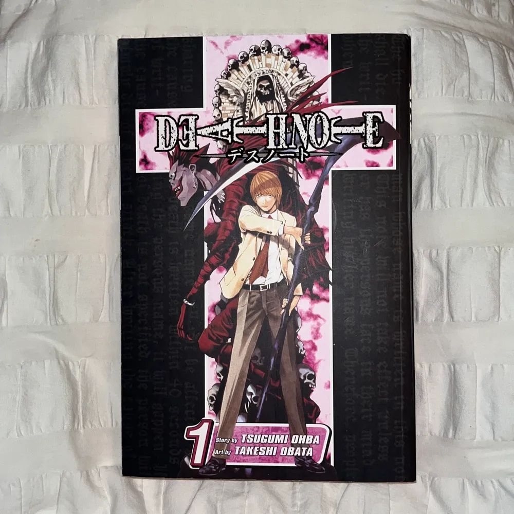 Death Note manga volym 1. Inga skador eller liknande. Pm för mer info! Köpare står för frakt <3. Övrigt.