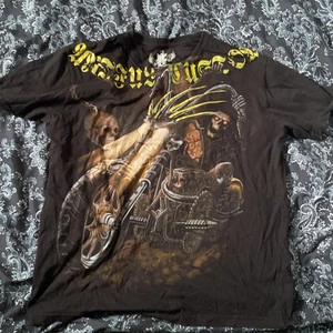 cool tröja skriv för mer och bättre bild - köpte på myrorna