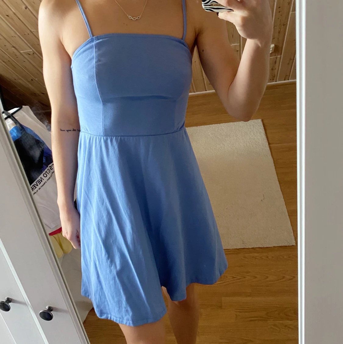 Blå klänning  - 90