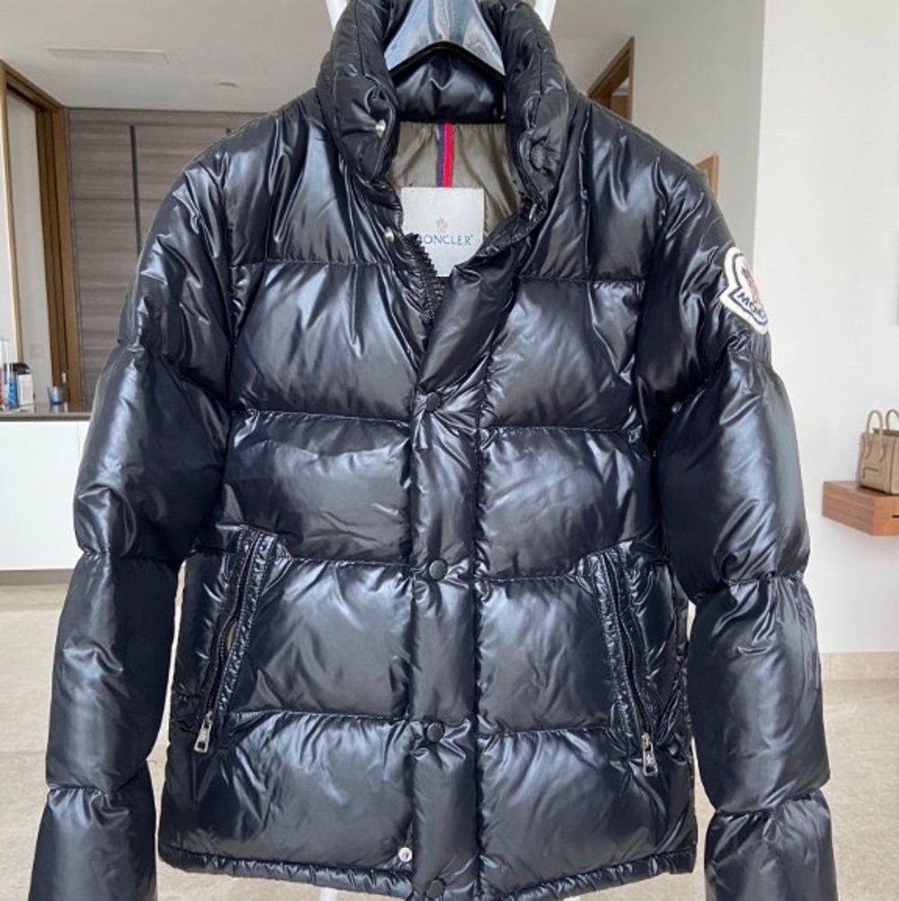 Moncler everest puffer jacket | Plick Second Hand