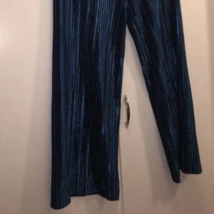 Blå velvet mjukisbyxa - Långa och högmidjade