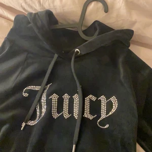 Juicy couture - Säljer min juicy couture tröja storlek XS buda! 