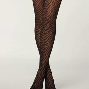 Strumpbyxor med mönster - Skit snygga strumpbyxor med as snyggt mönster som typ är oanvända. Köparen står för frakt!! ❤️❤️