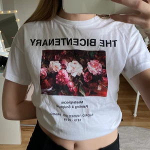 T-shirt med tryck - Jättefin T-shirt med tryck från pull&bear <3 Frakt tillkommer 💛