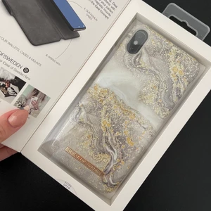 Ideal of sweden  - Säljer mitt helt oanvända ideal of sweden skal till iPhone xs max 🙃